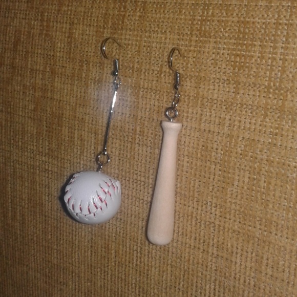 SALE! Baseball earrings - Picture 4 of 5